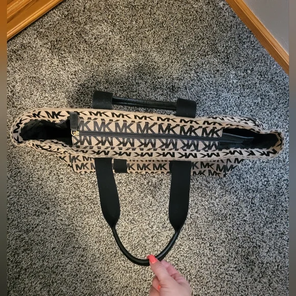 Michael Kors Tan and Black MK Pattern Travel Bag - Picture 2 of 4